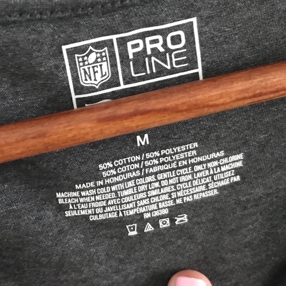 NFL Official Patriots Women’s Baby tee V neck Short sleeve Dark Gray M - Picture 3 of 6